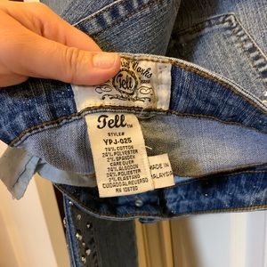 Size 25 bootcut w tags and stones